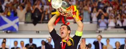 Casillas con la copa