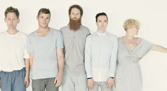 Architecture in Helsinki convierten a Cut Copy en «crooners»