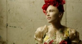 Gwen Stefani desfila entre la mugre