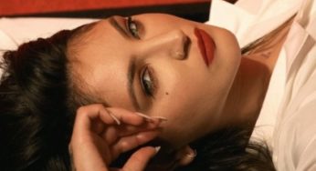 Julia Michaels también busca la pista de baile, pero la de los 90