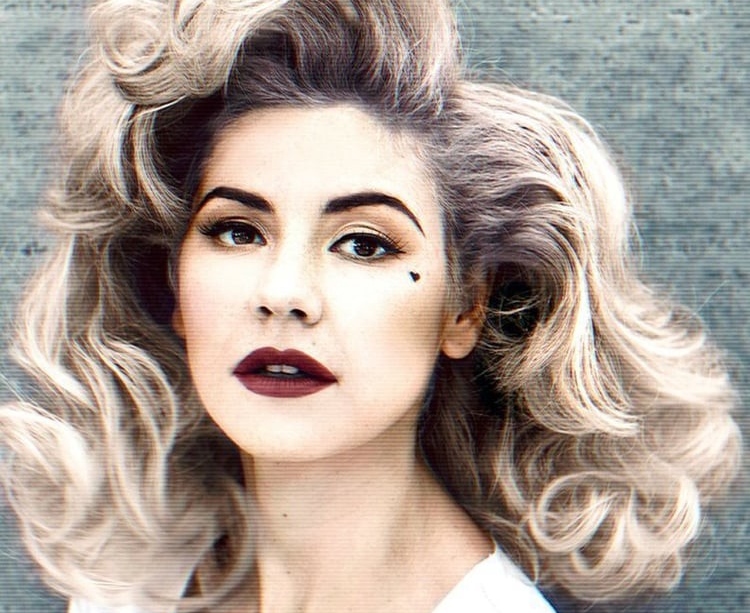 10 años de 'Electra Heart', el personaje disociado de Marina Diamandis