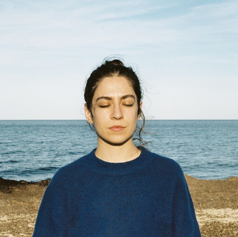 El magnífico folk preciosista de María Jaume, de gira con AIE