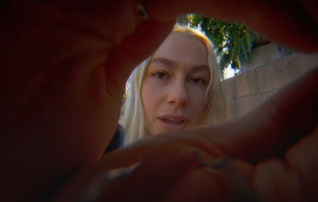 Phoebe Bridgers se acepta a sí misma en la cambiante ‘I Can’t Wait’